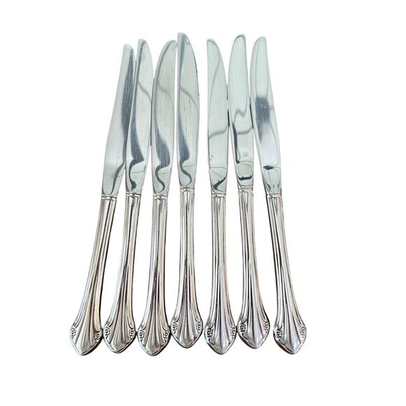 Oneida Community Marquette Stainless Steel Dinner Forks & Knifes - Picture 2 of 8